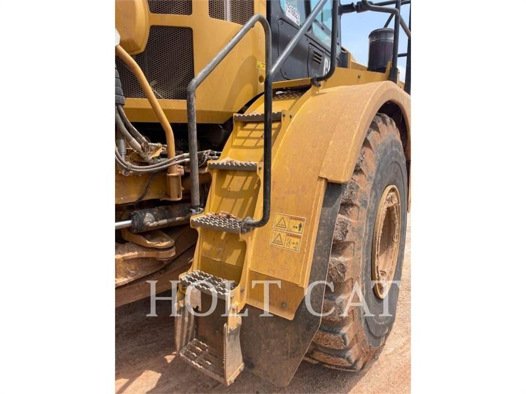 CAT 745 Zglobni damperi