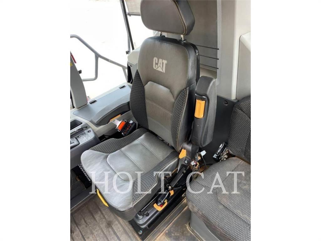 CAT 745 Zglobni damperi