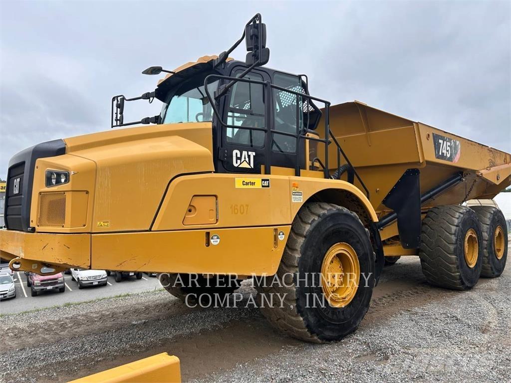 CAT 745 Zglobni damperi