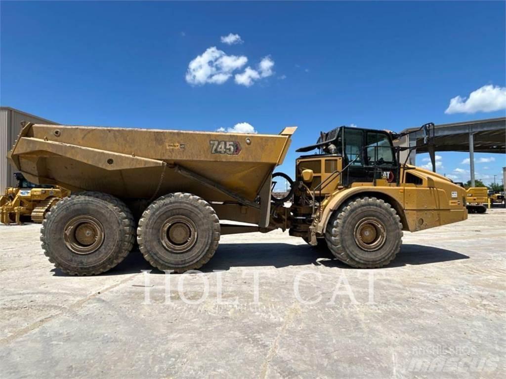 CAT 745 Zglobni damperi