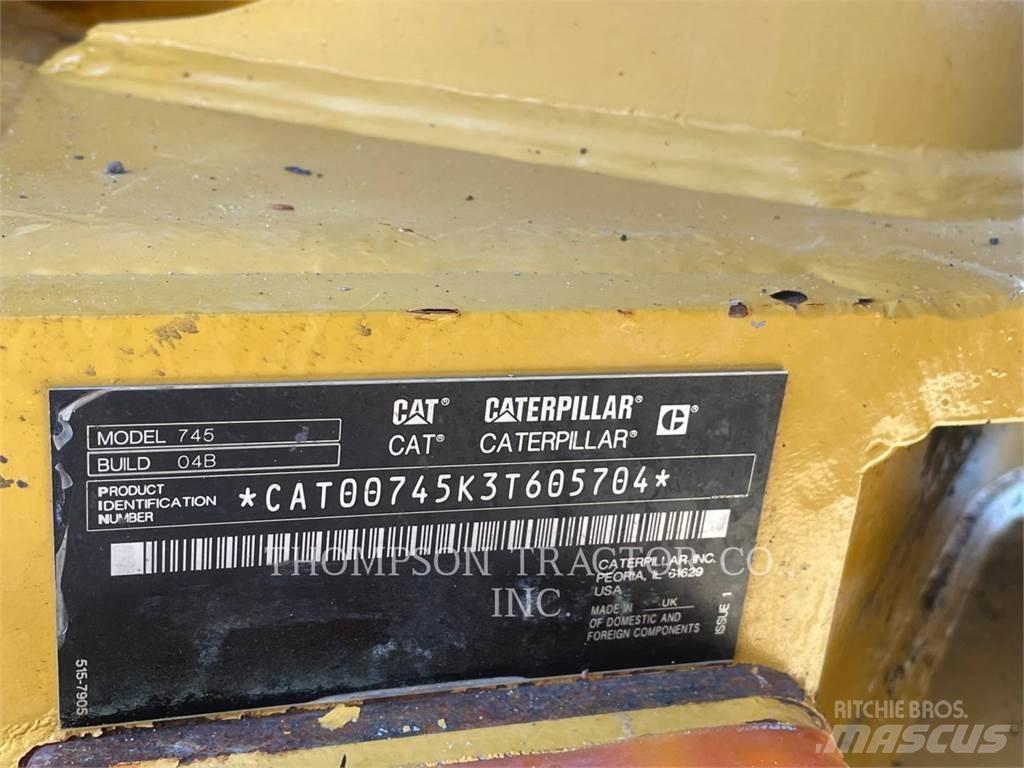 CAT 745 Zglobni damperi