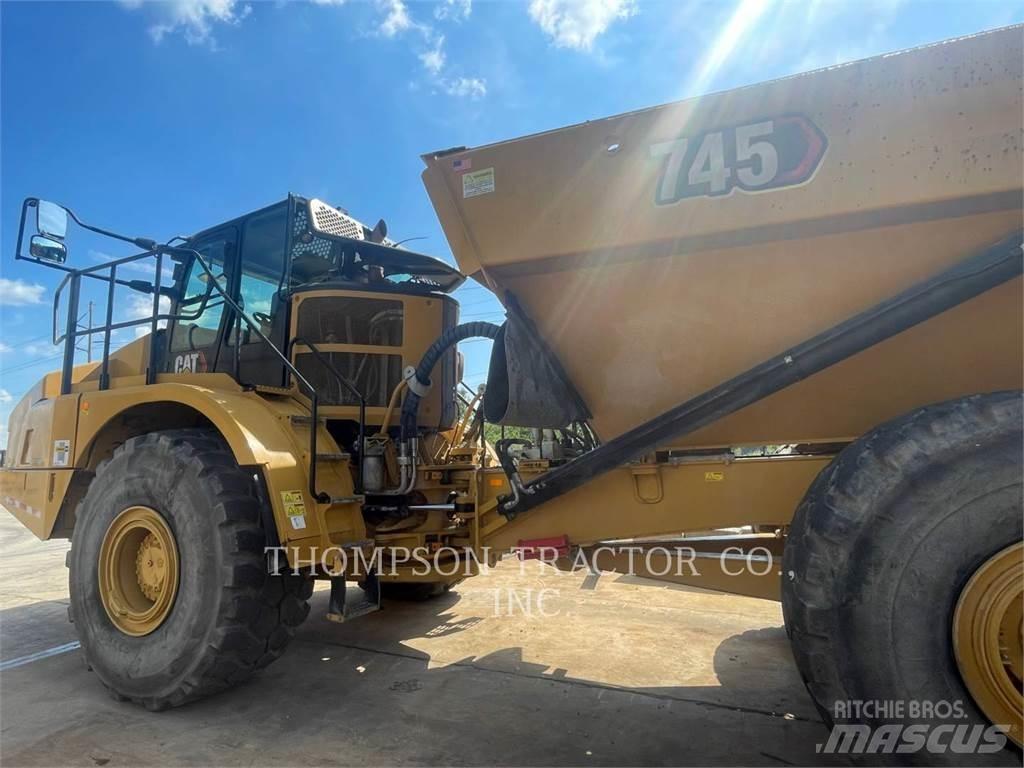 CAT 745 Zglobni damperi