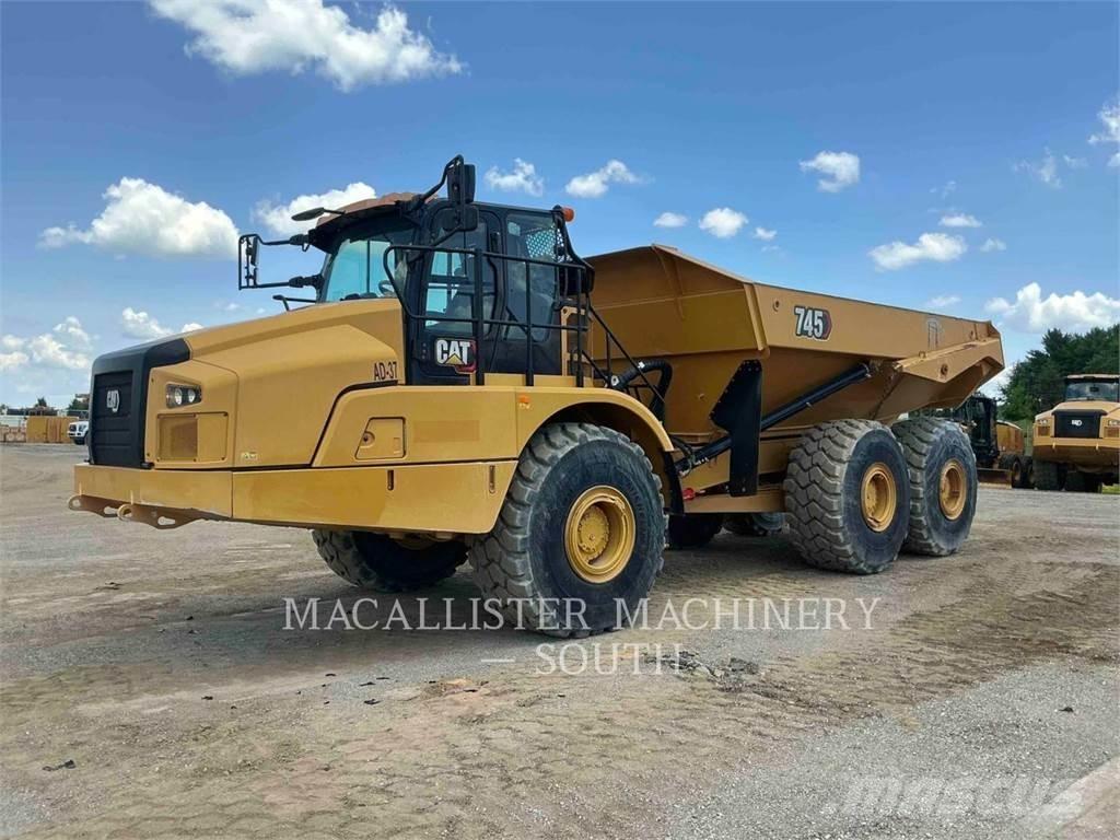 CAT 745 Zglobni damperi