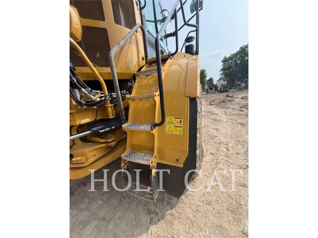 CAT 745 Zglobni damperi
