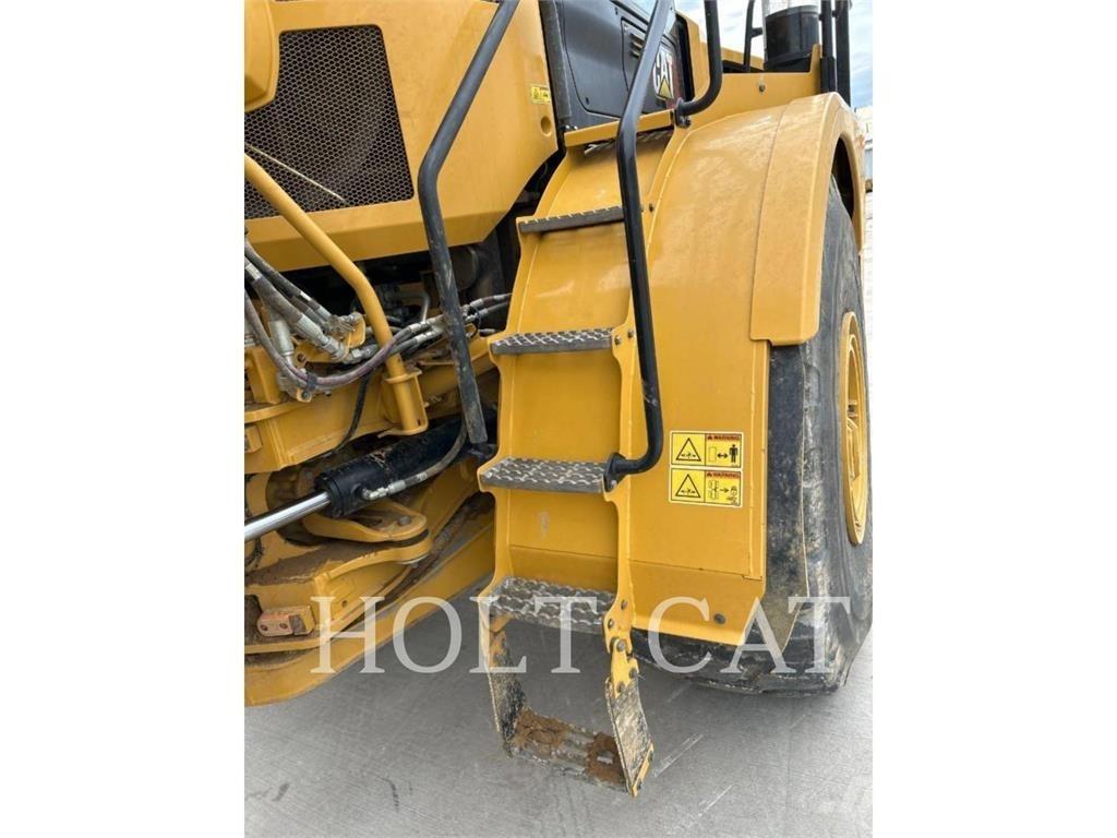 CAT 745 Zglobni damperi