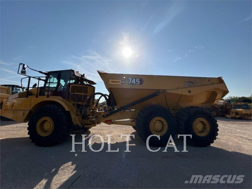 CAT 745 Zglobni damperi