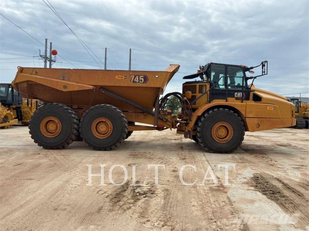 CAT 745 Zglobni damperi