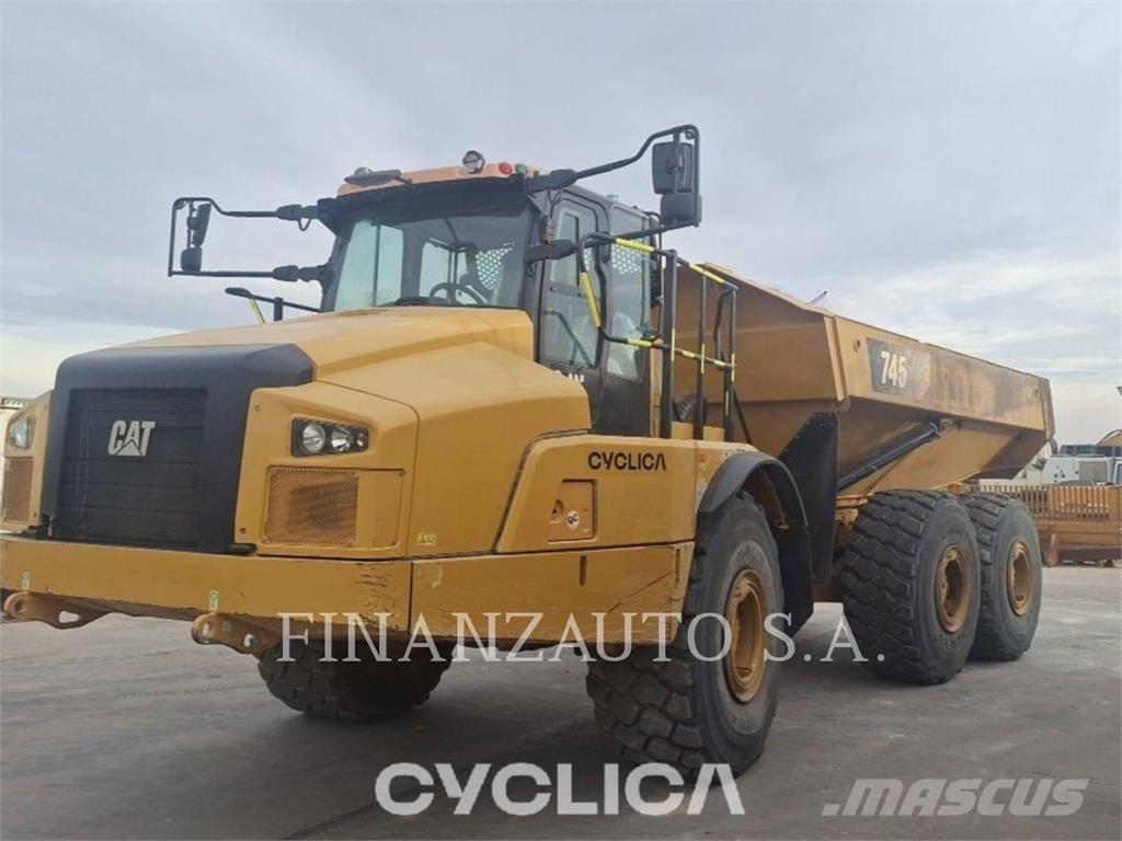 CAT 745 Zglobni damperi