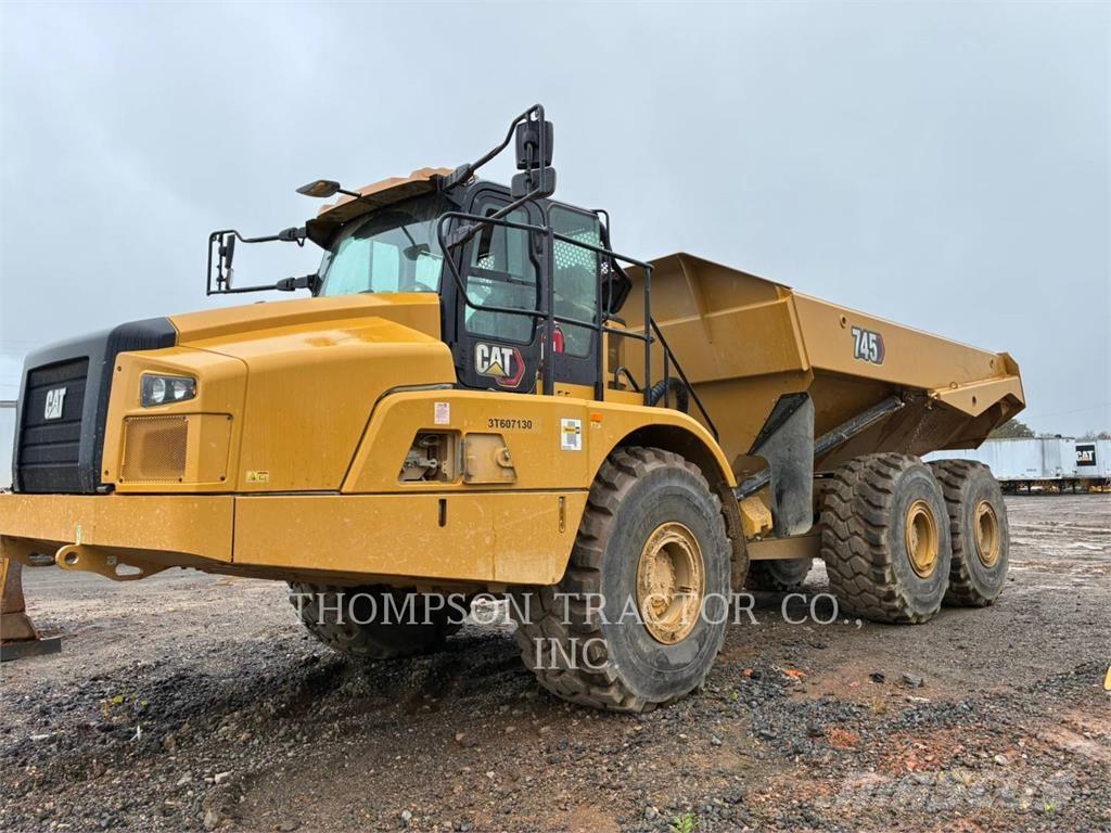 CAT 745 Zglobni damperi