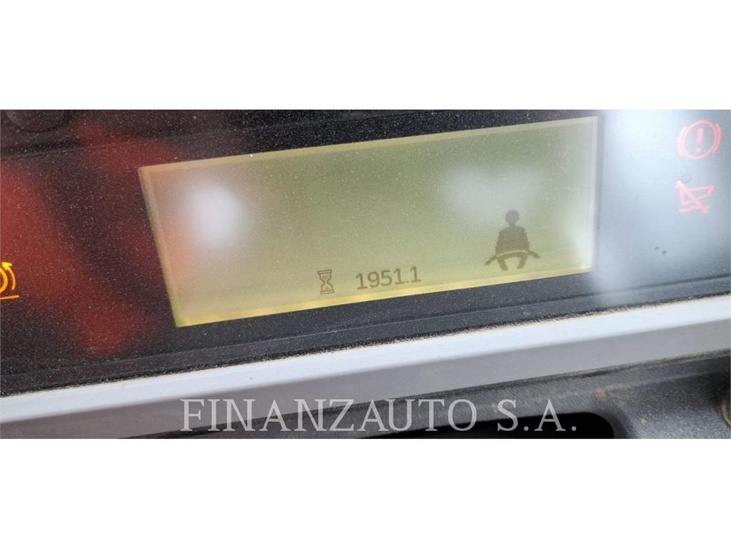 CAT 745 Zglobni damperi