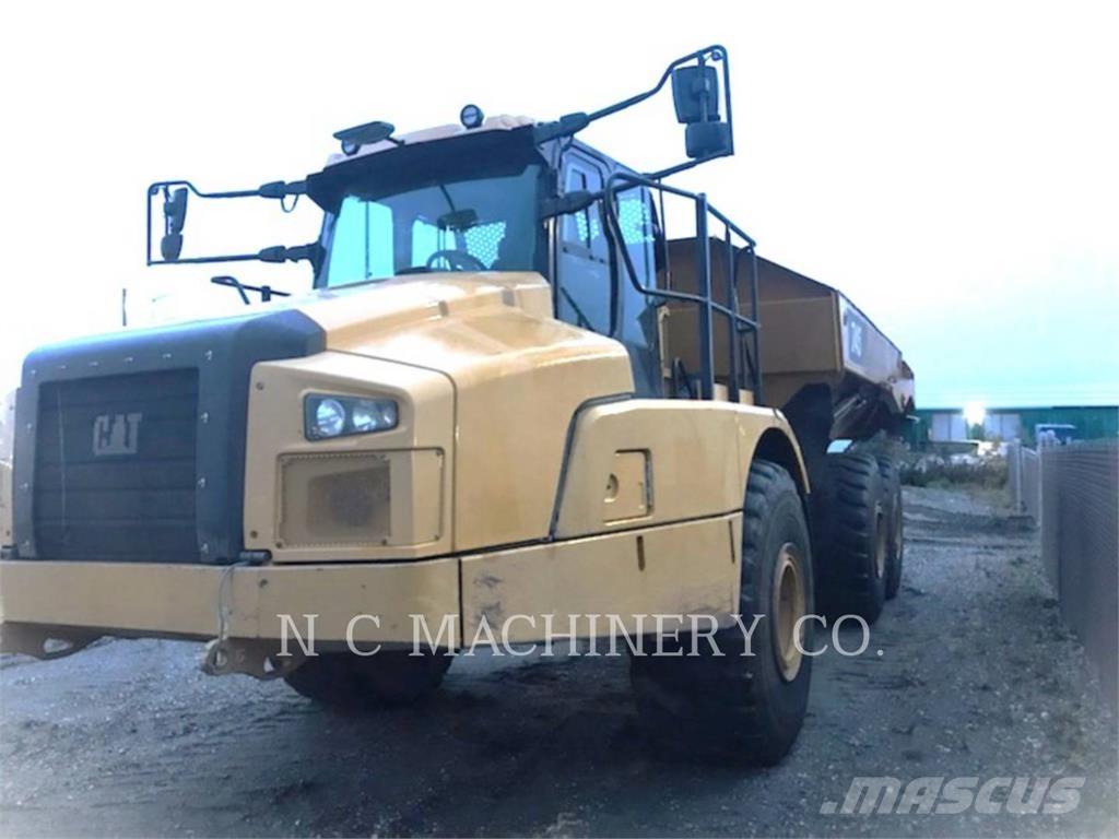 CAT 745 Zglobni damperi