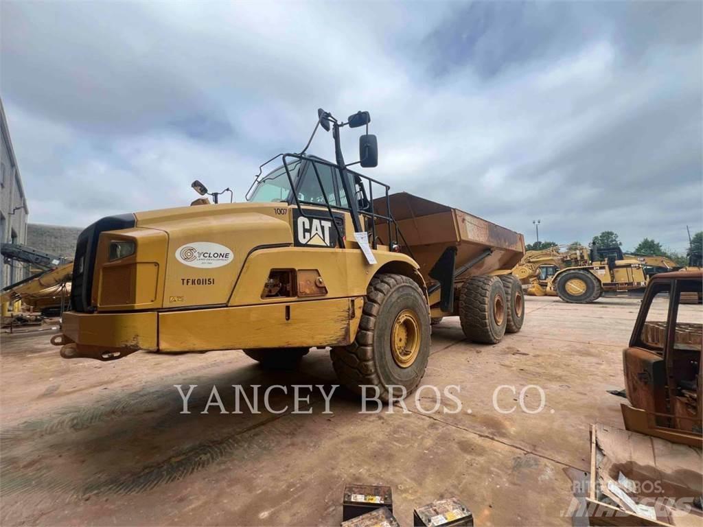 CAT 745C Zglobni damperi