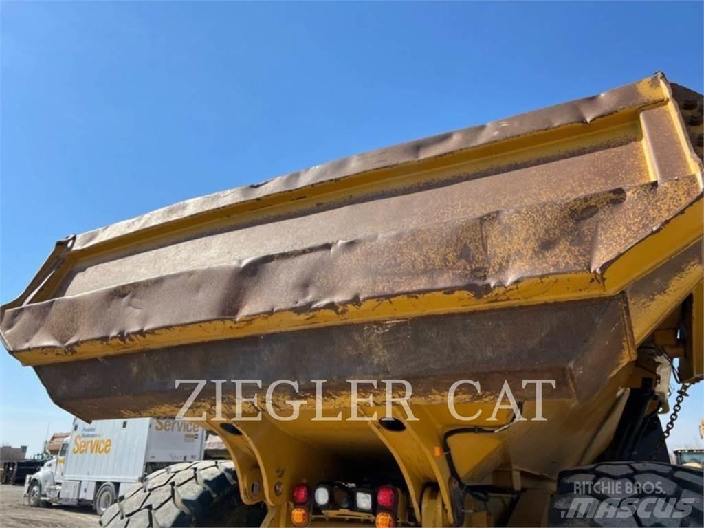 CAT 745C Zglobni damperi