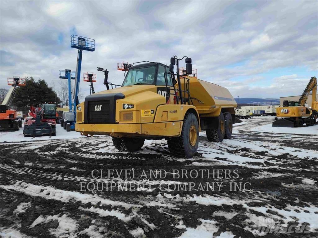 CAT 745C Kamioni za vodu