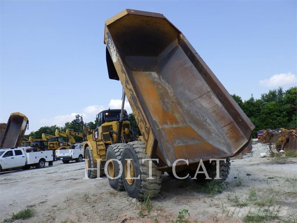 CAT 745C Zglobni damperi