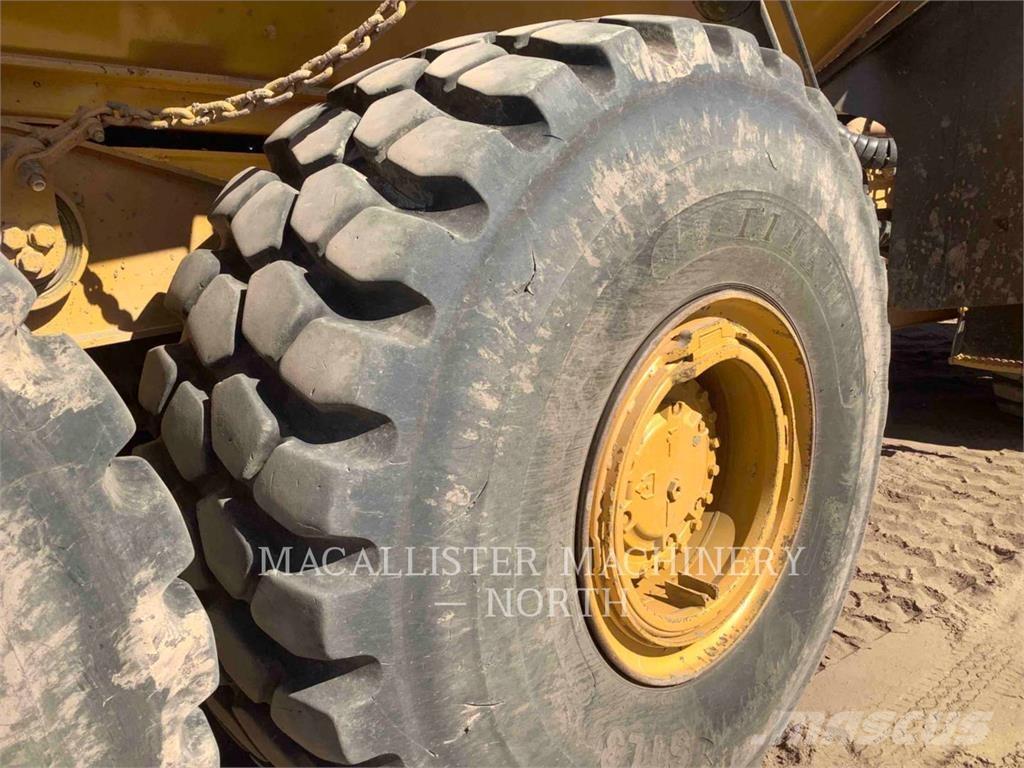 CAT 745C T Zglobni damperi