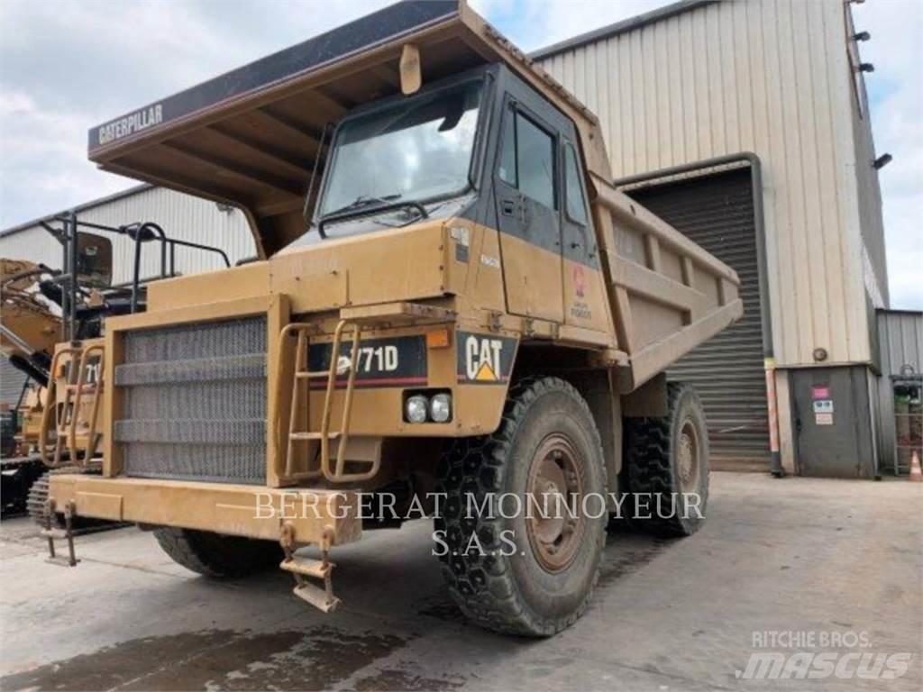 CAT 771D Zglobni damperi
