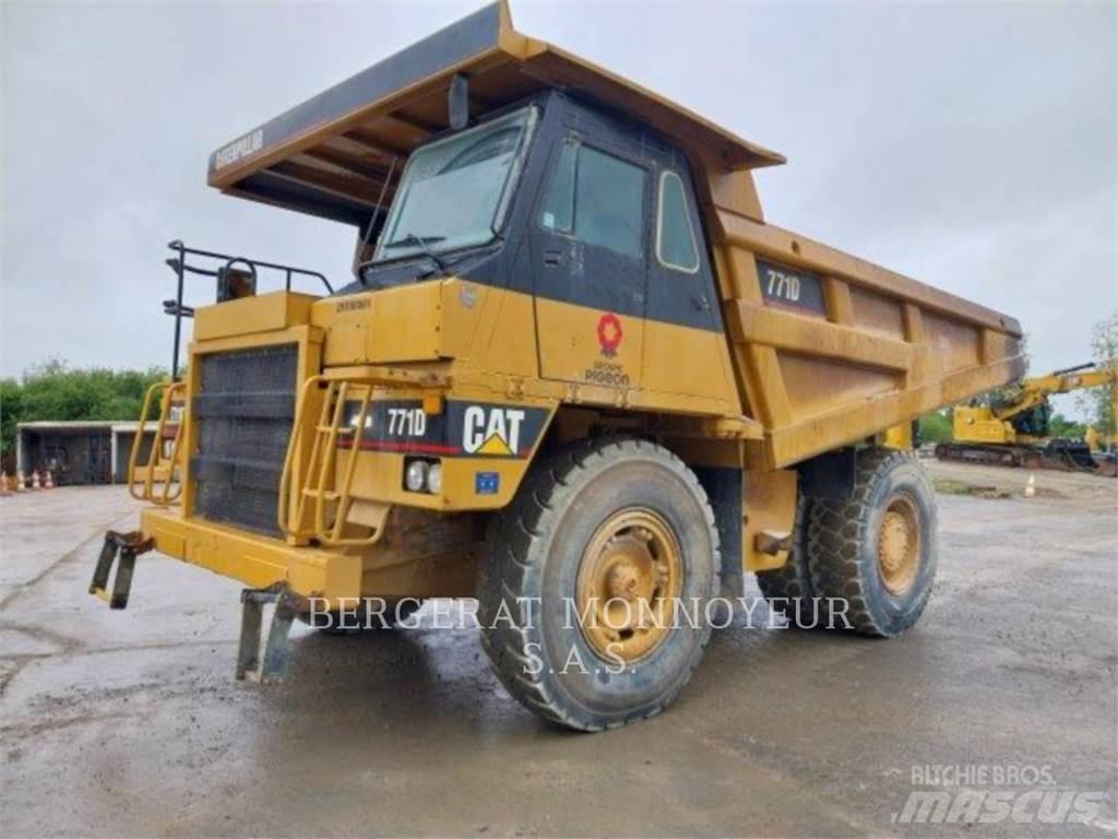 CAT 771D Zglobni damperi