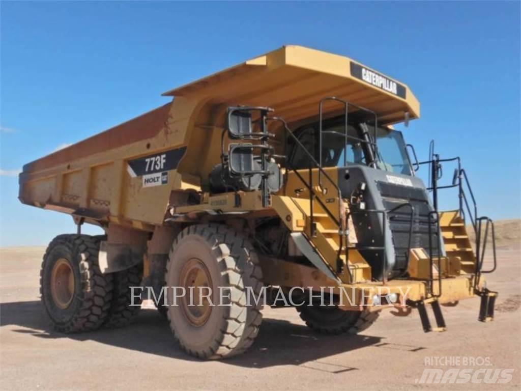 CAT 773F Zglobni damperi