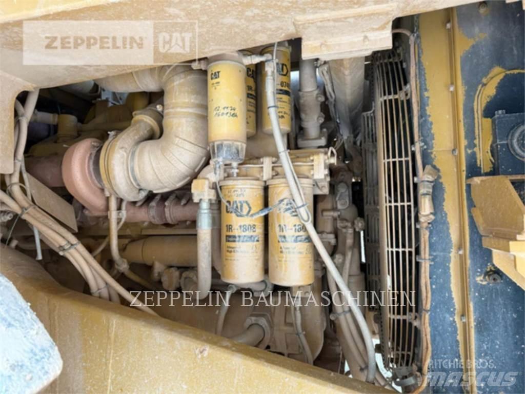 CAT 775E Zglobni damperi