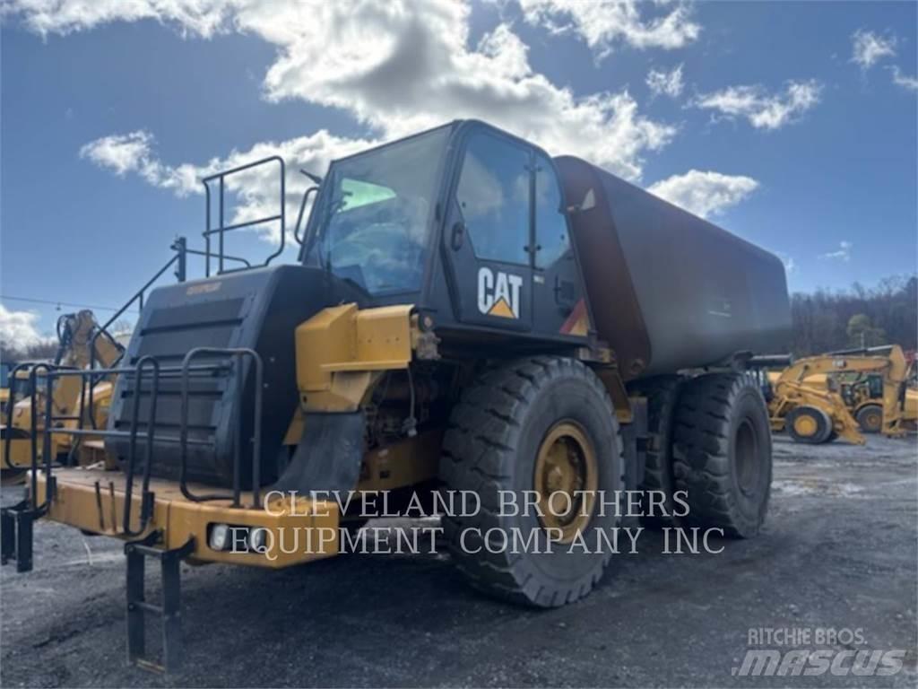 CAT 775F Kamioni za vodu
