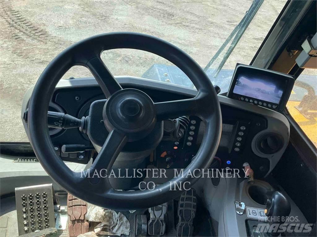 CAT 775G Zglobni damperi