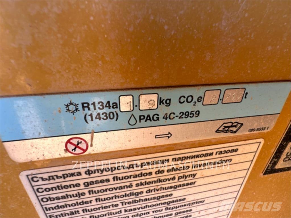 CAT 775G Zglobni damperi