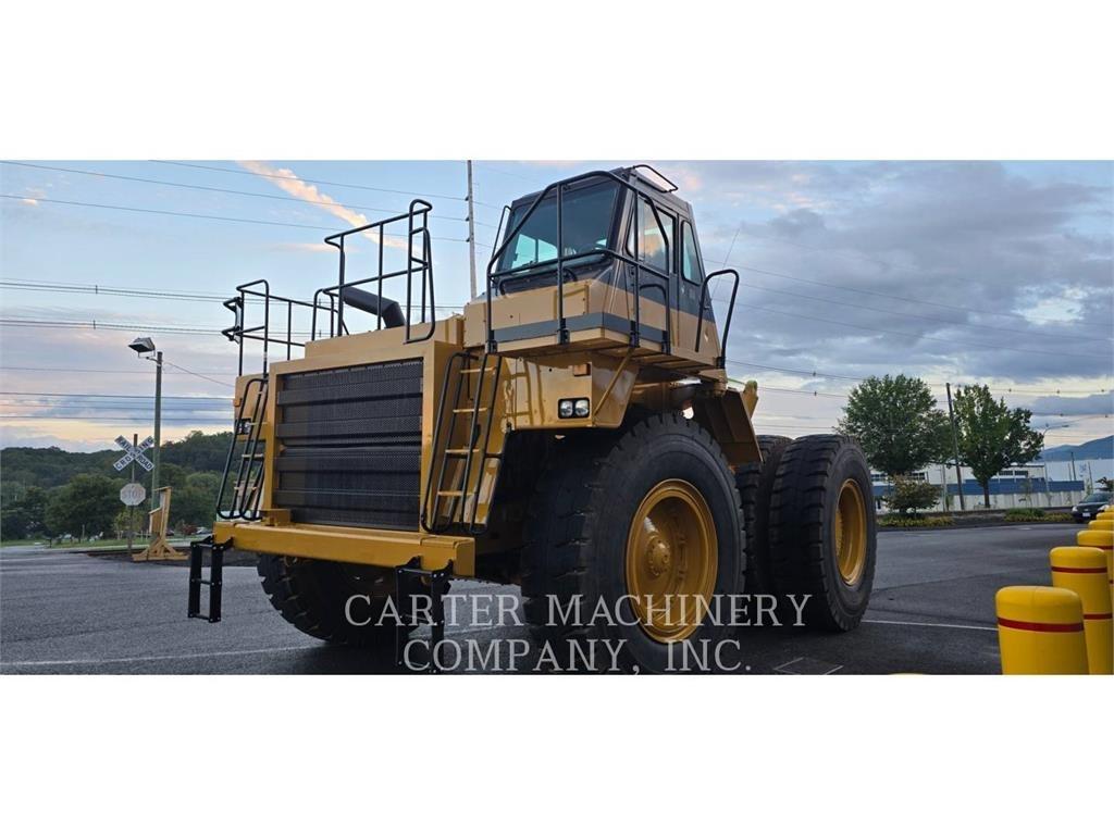 CAT 777 D Zglobni damperi