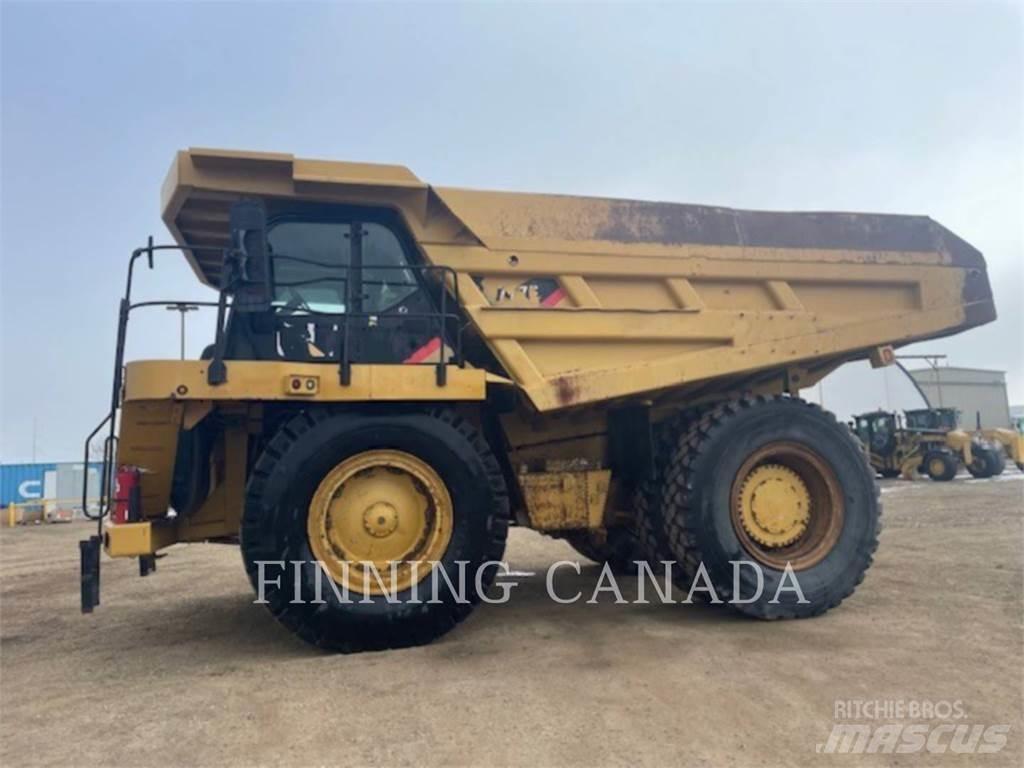 CAT 777F Zglobni damperi