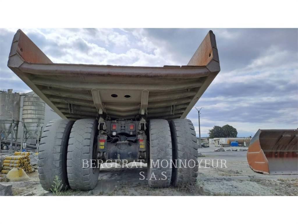 CAT 777F Zglobni damperi