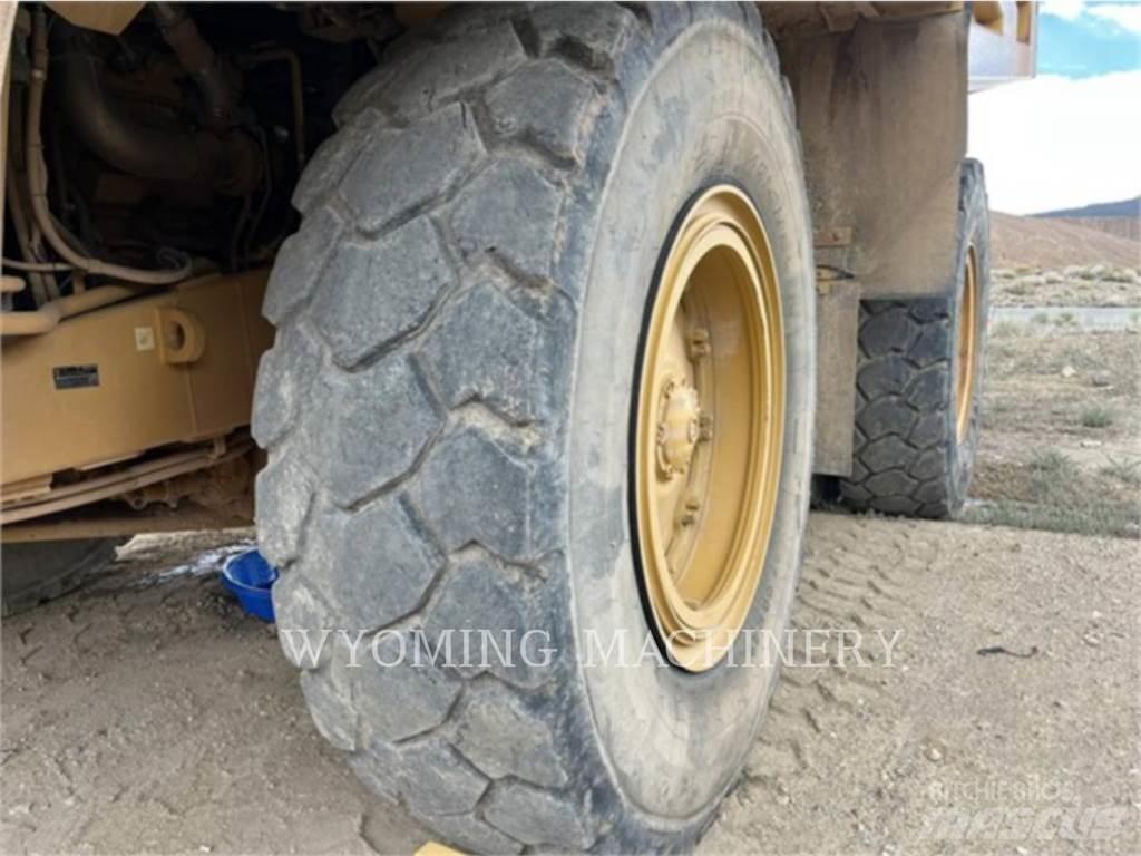 CAT 777G Zglobni damperi