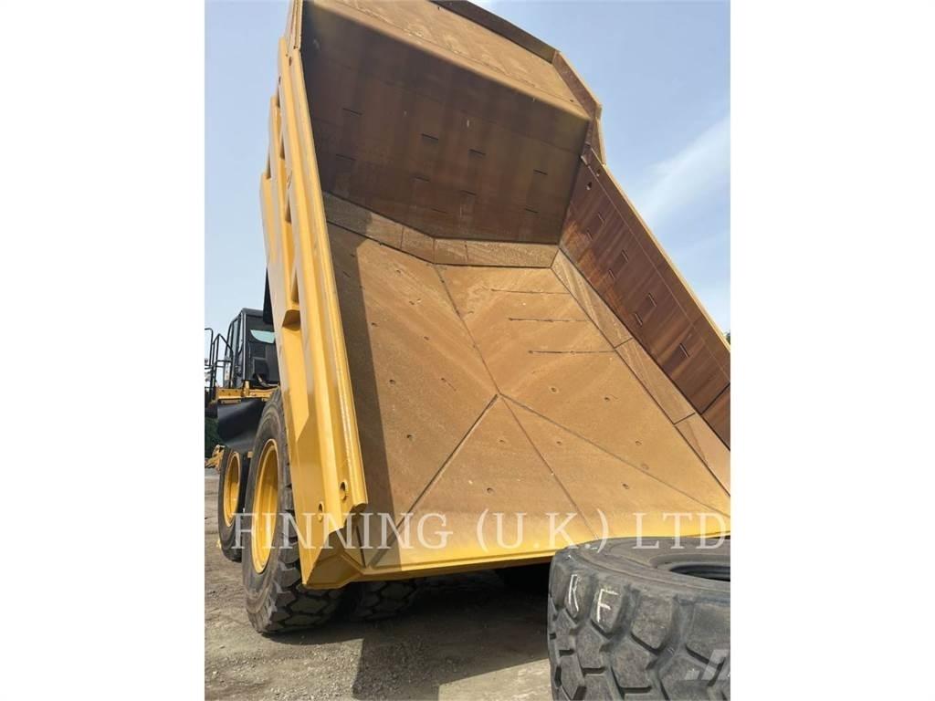 CAT 777G Zglobni damperi