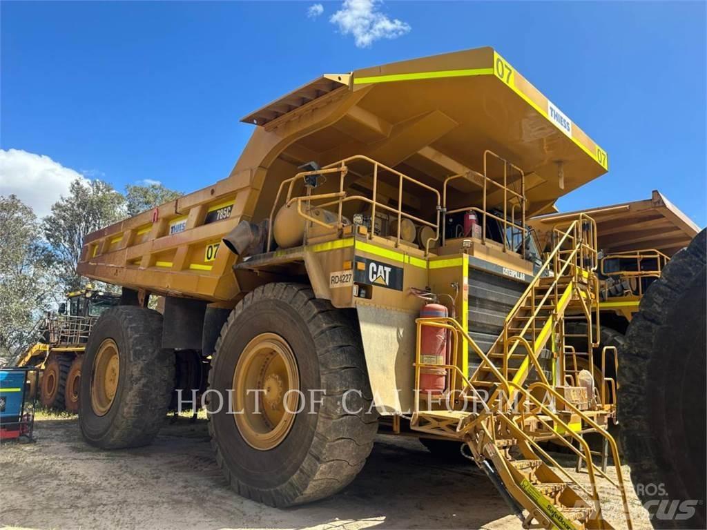 CAT 785D Zglobni damperi