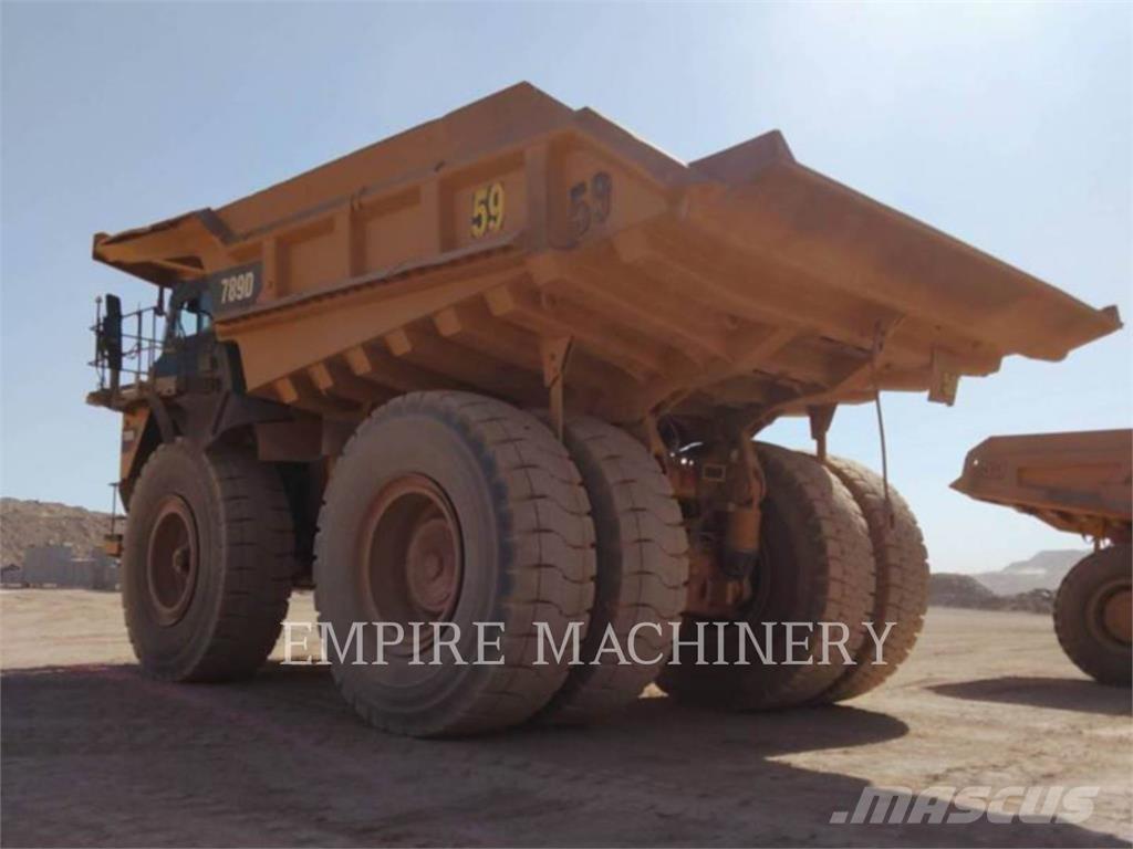 CAT 789D Zglobni damperi