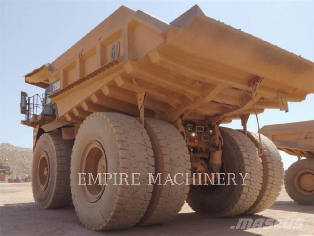 CAT 789D Zglobni damperi