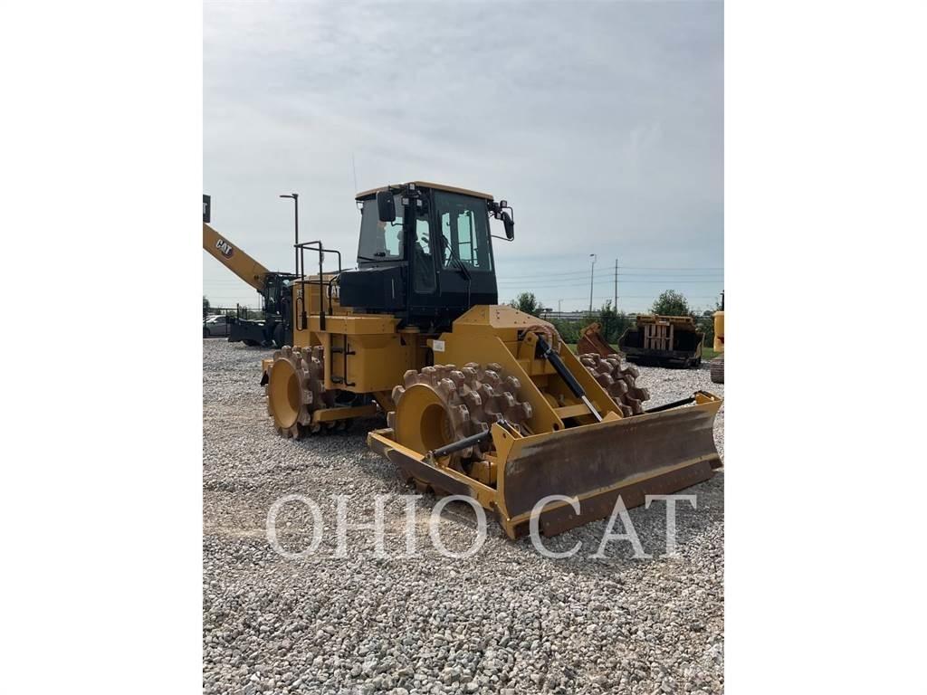 CAT 815 Nabijači zemlje