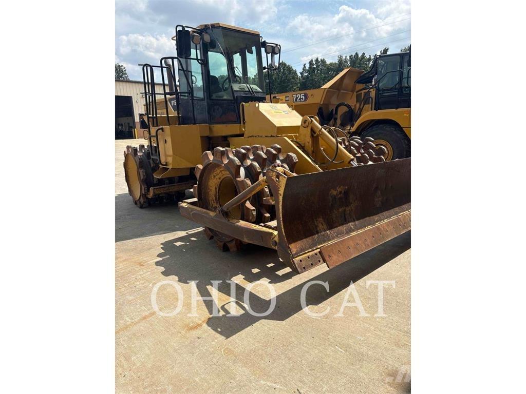 CAT 815F2 Nabijači zemlje