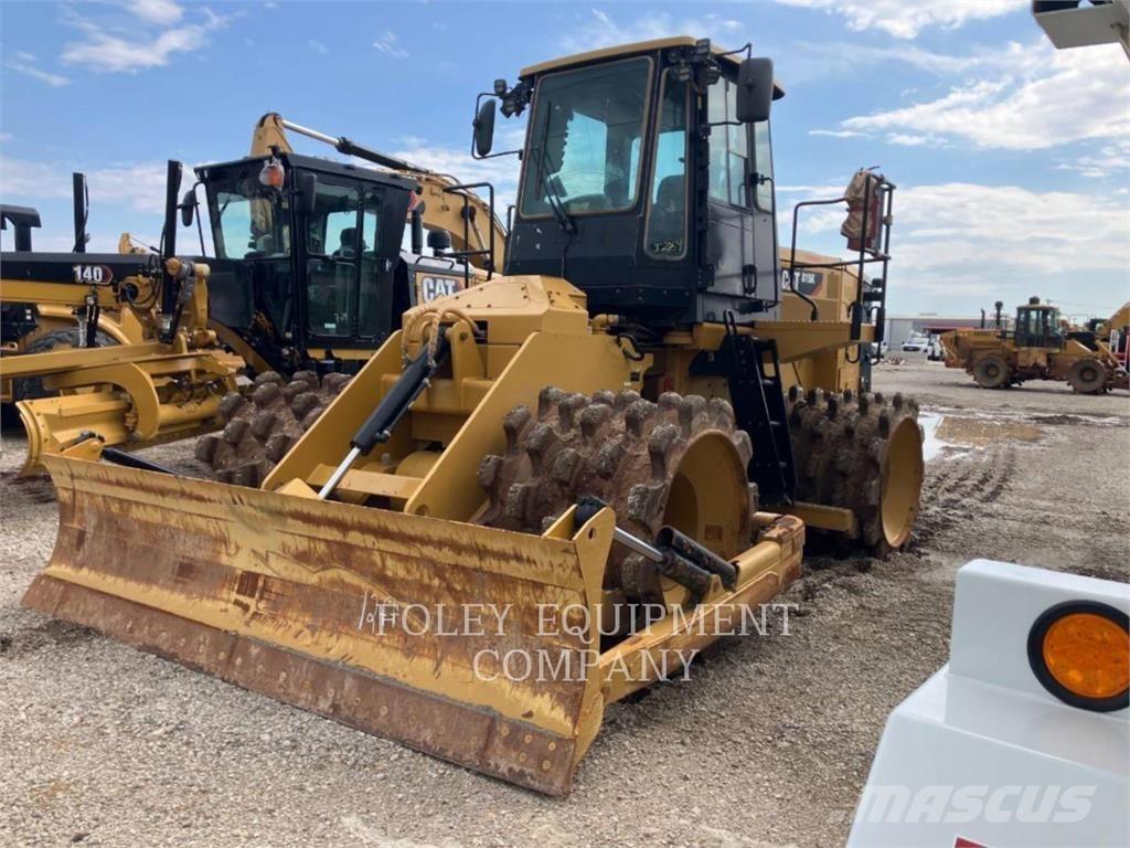 CAT 815K Nabijači zemlje