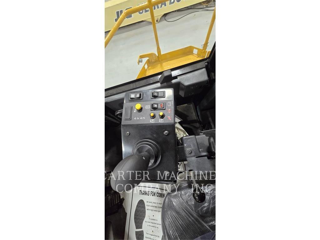 CAT 826H RBLD Nabijači zemlje