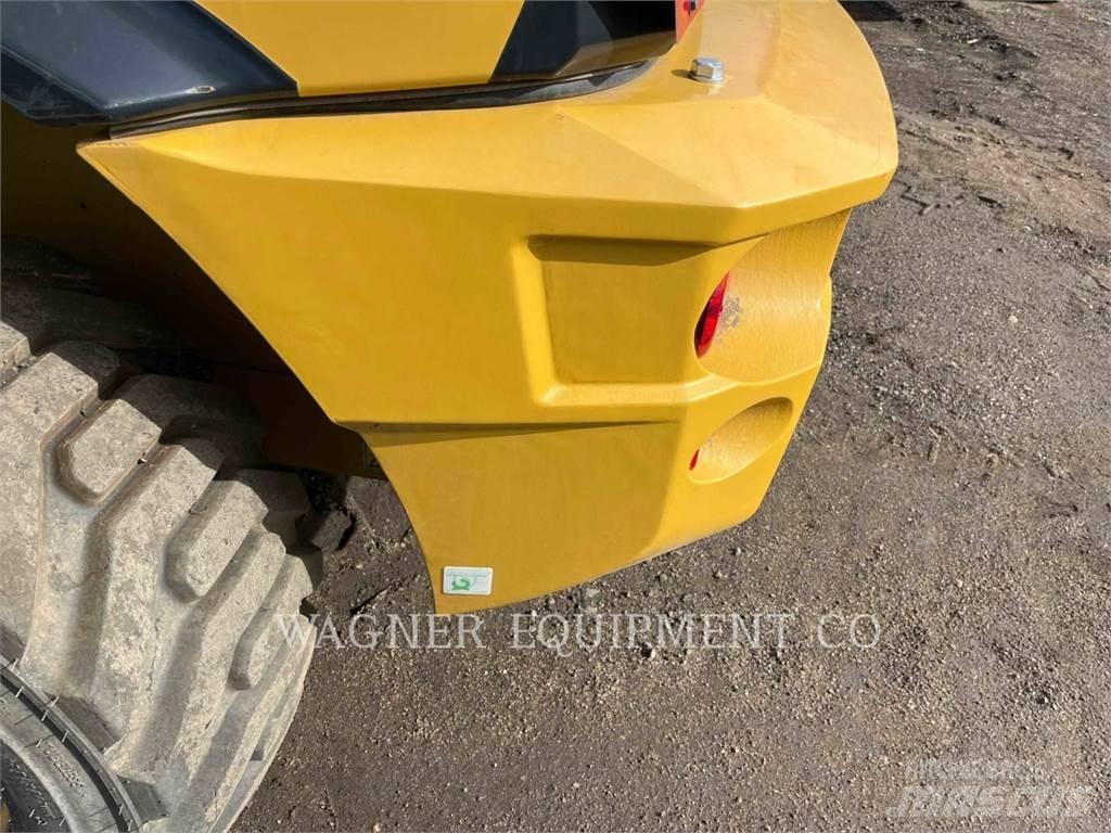 CAT 903D Utovarivači na točkove