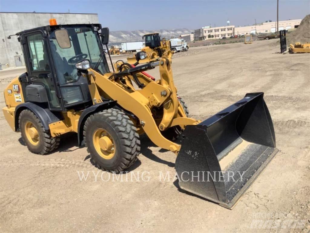 CAT 906 Utovarivači na točkove