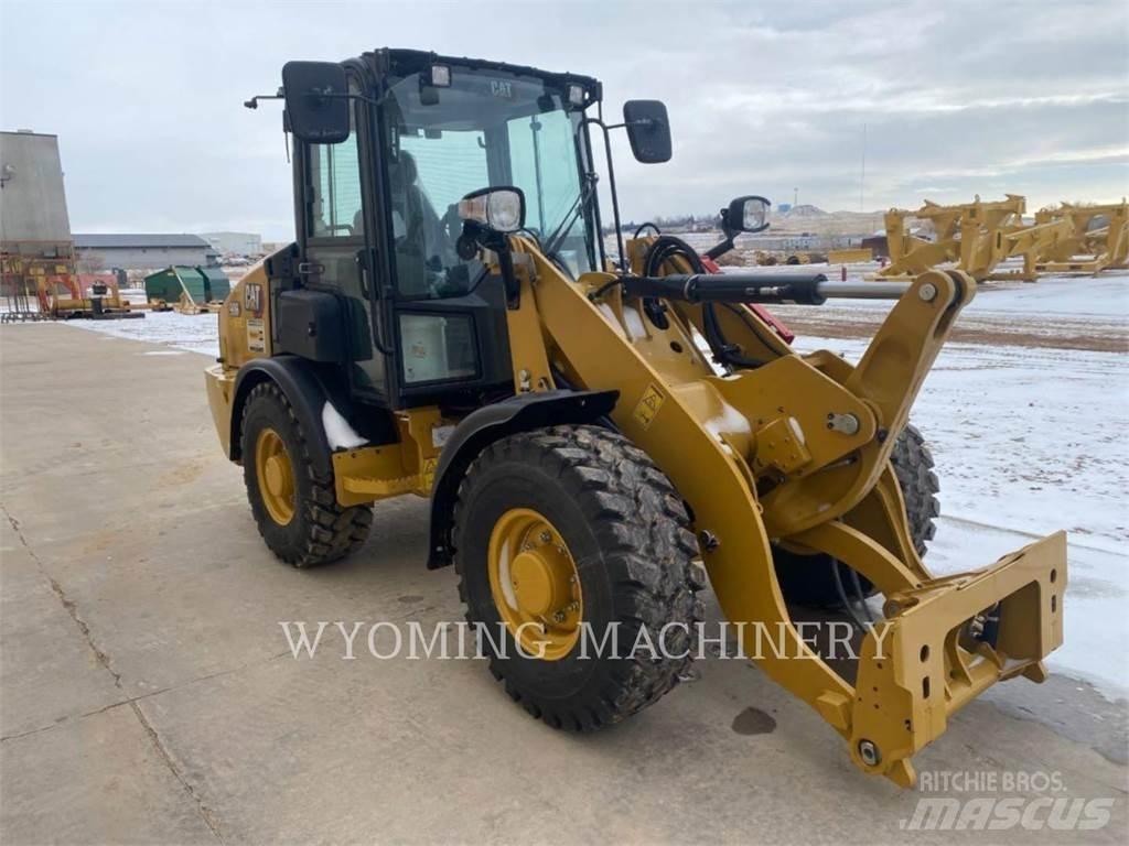 CAT 906 Utovarivači na točkove