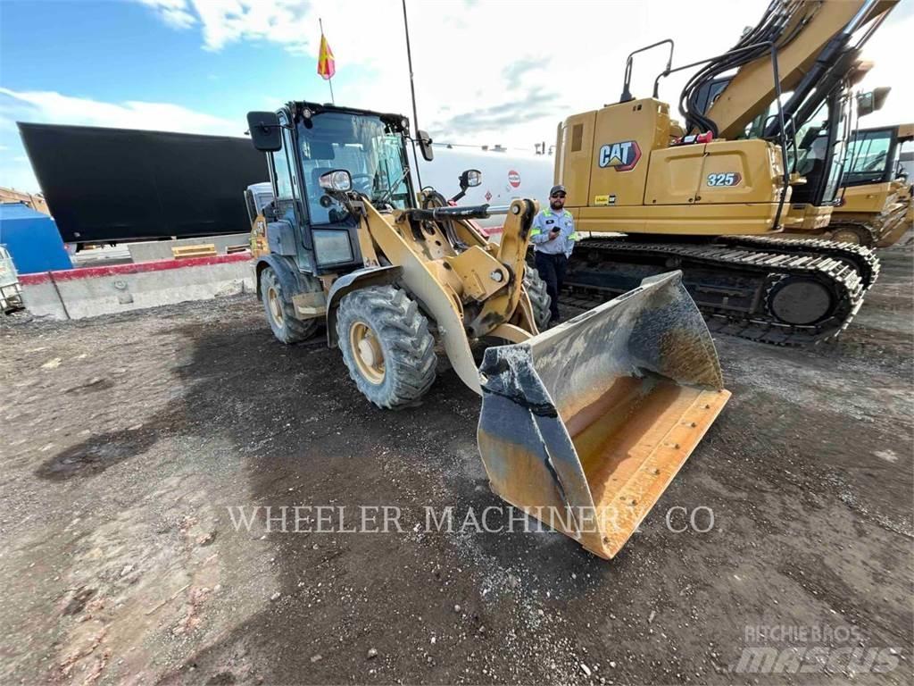 CAT 906 Utovarivači na točkove