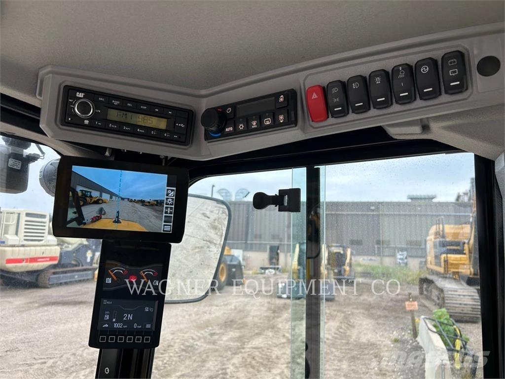 CAT 906 Utovarivači na točkove