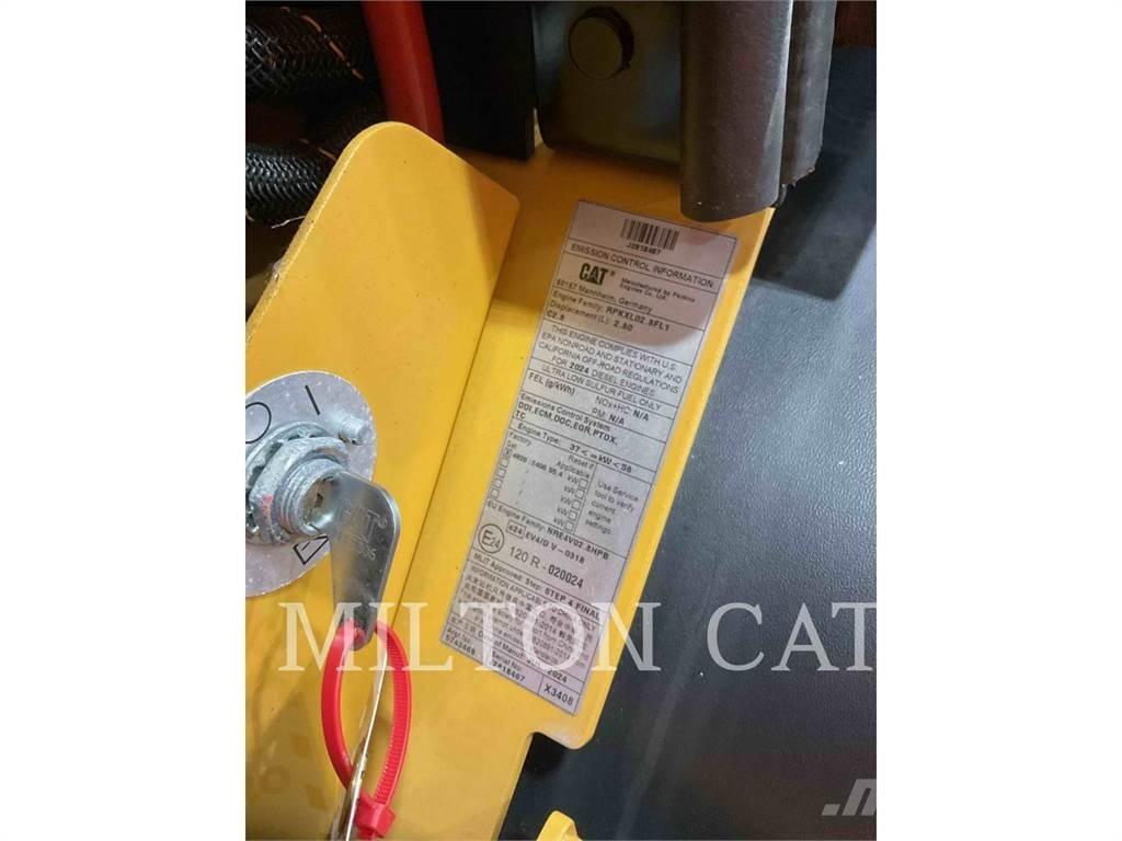 CAT 906 Utovarivači na točkove