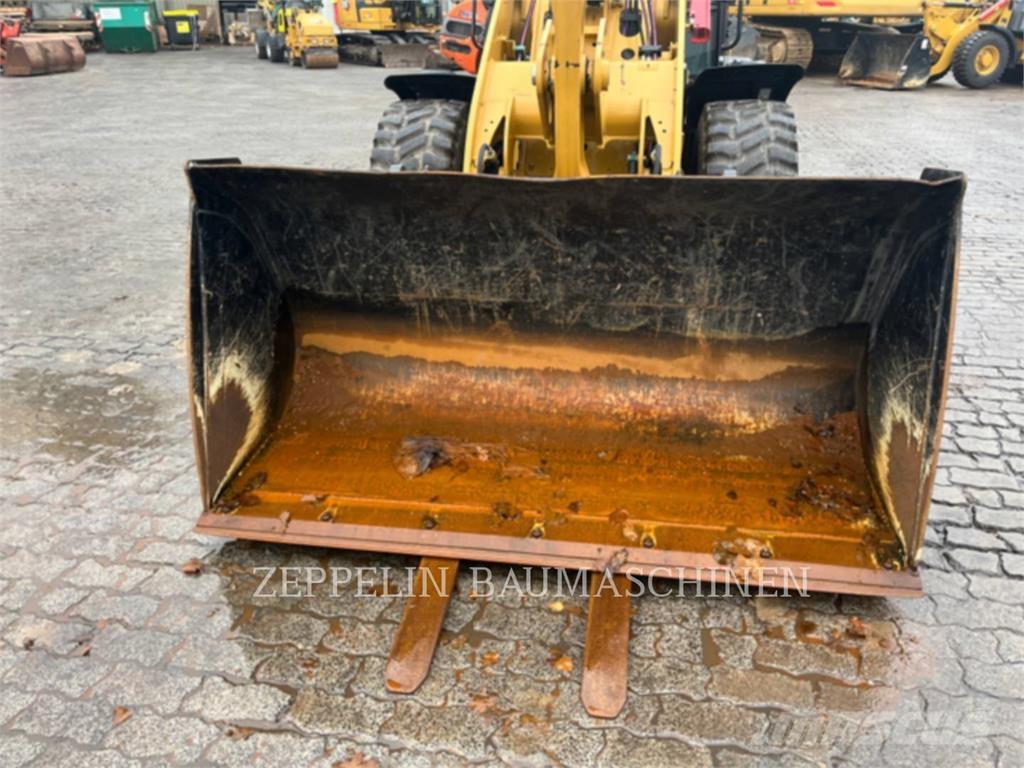 CAT 906-14 Utovarivači na točkove