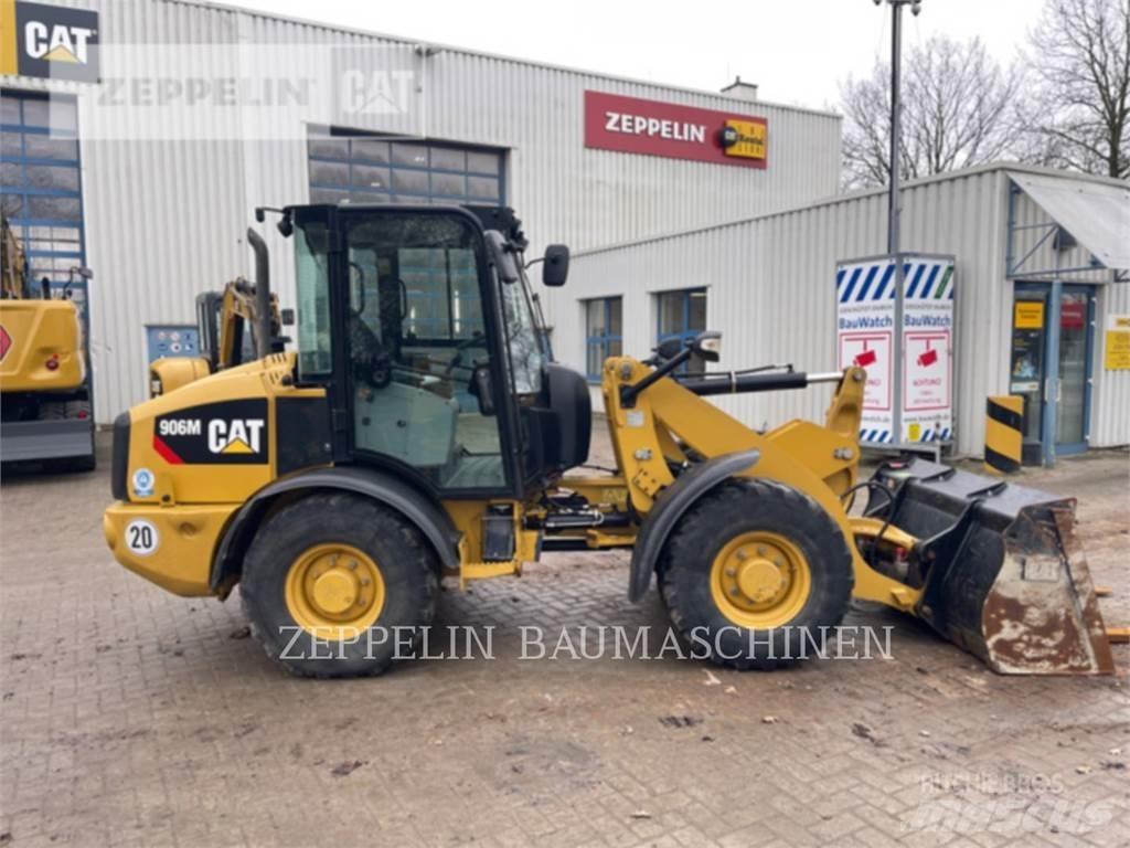 CAT 906M Utovarivači na točkove