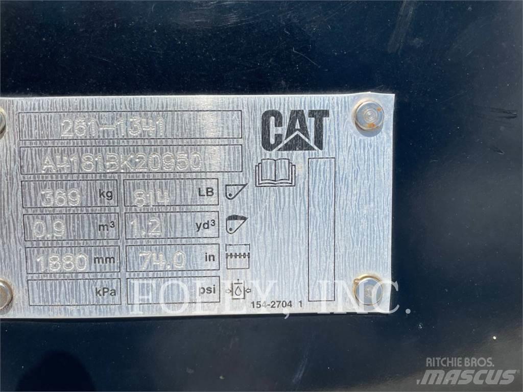 CAT 906M Utovarivači na točkove