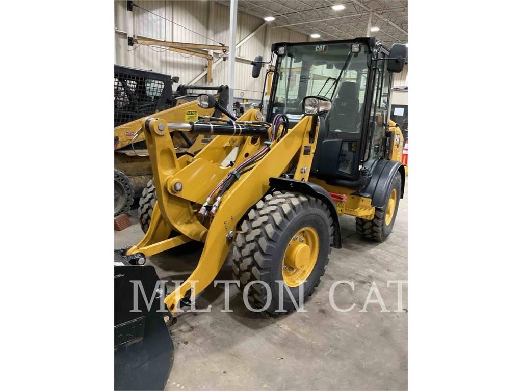 CAT 906M Utovarivači na točkove