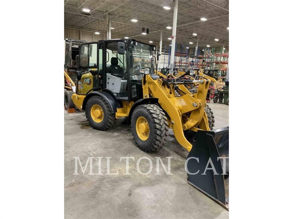 CAT 906M Utovarivači na točkove